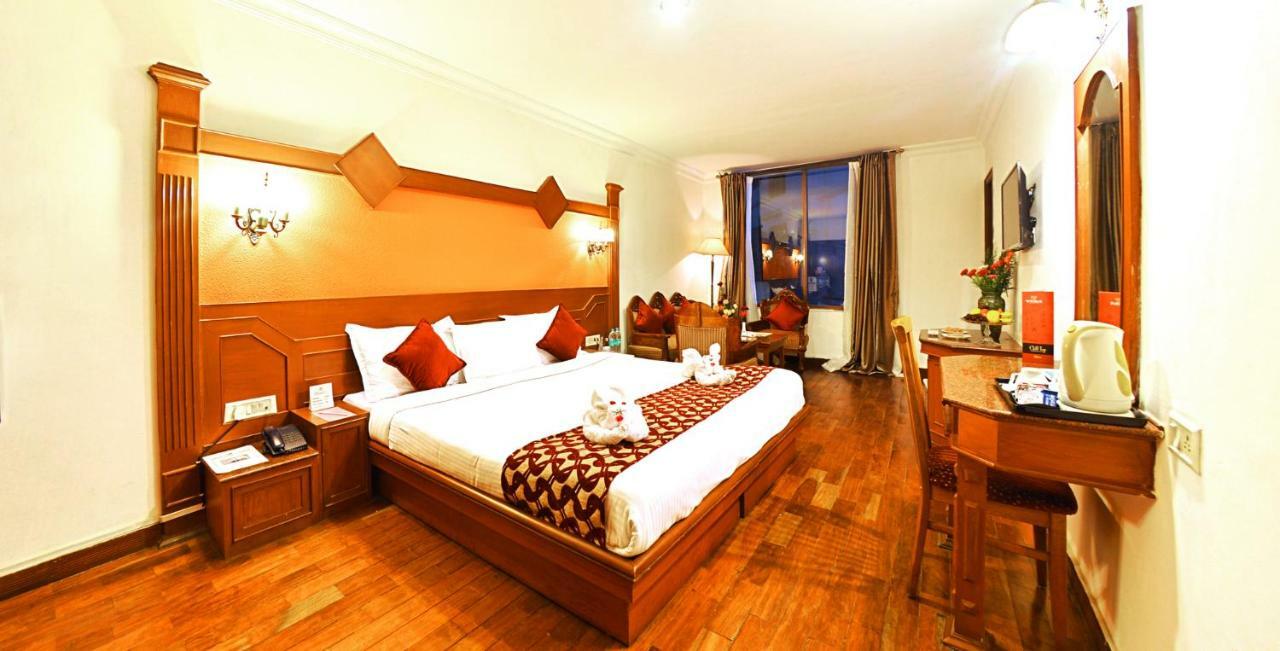 Hotel Welbeck Residency Уті Екстер'єр фото